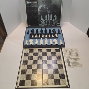 VINTAGE Renaissance Chessmen with Board COMPLETE ES Lowe 1959 Felted Chess Set